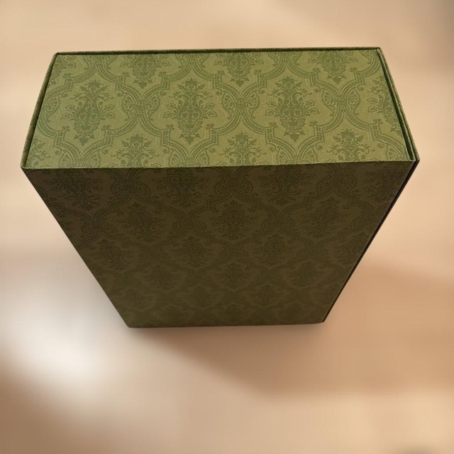 GUCCI グリーンギフトボックス 箱のみ (3/4)