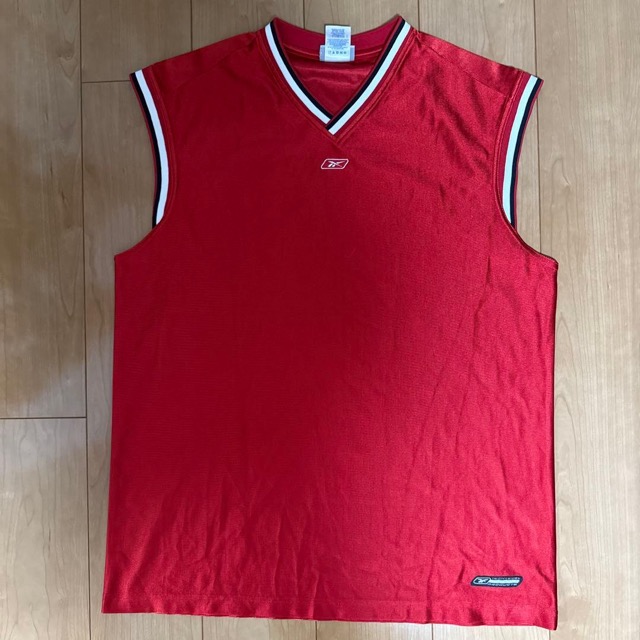 Reebok 赤 Vネック ノースリーブ L/XL バスケ 光沢 (1/3)
