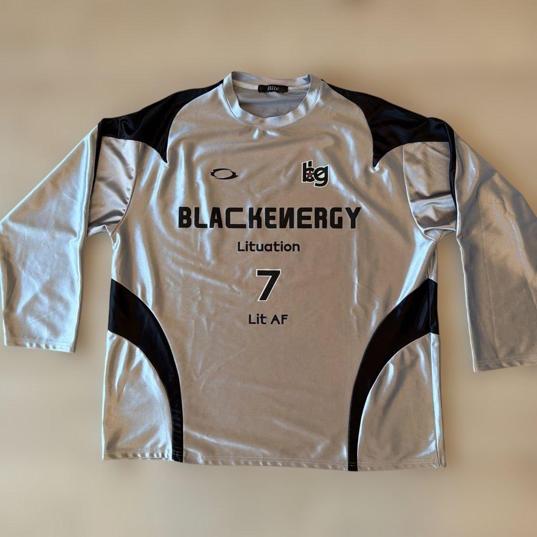 BLACKENERGY ナンバリング 長袖Tシャツ 韓流 光沢 (1/3)