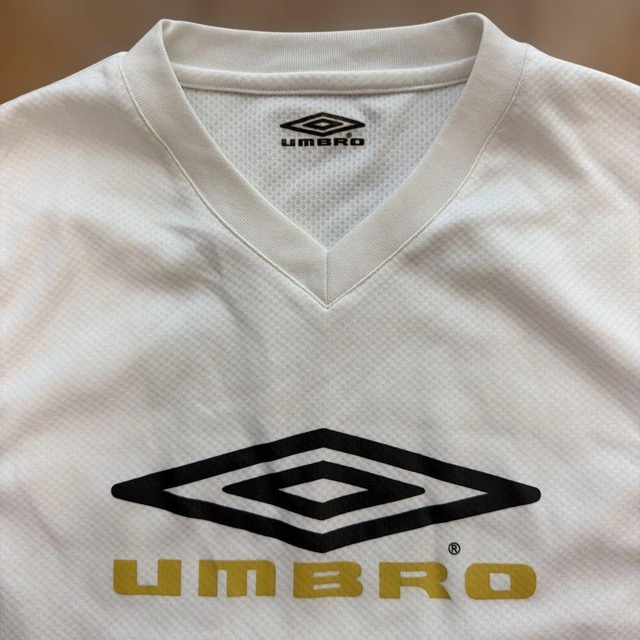UMBRO ノースリーブシャツ ホワイト (2/4)
