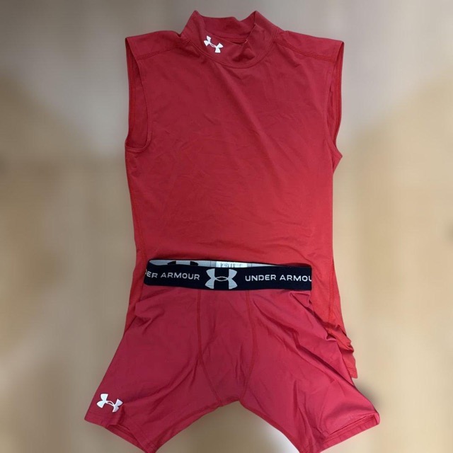 UNDER ARMOUR 赤 アンダーシャツ パンツ セットアップ (1/5)