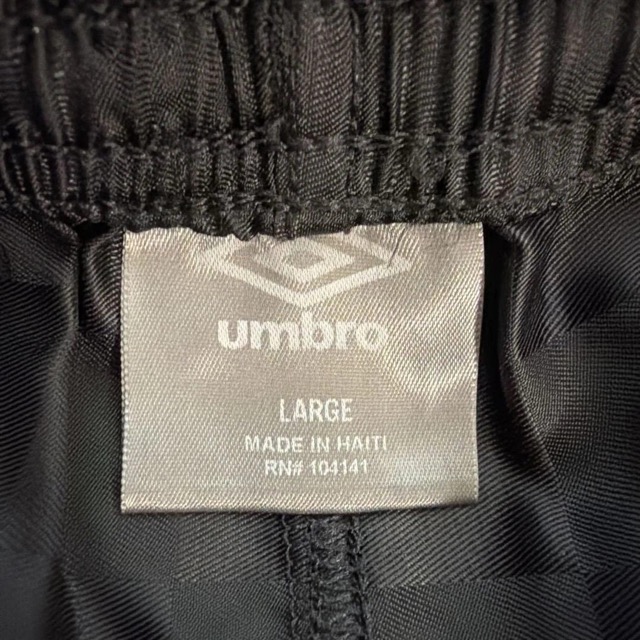 レトロ・レア umbro チェック柄 サテン ブラック サッカーパンツ (4/4)