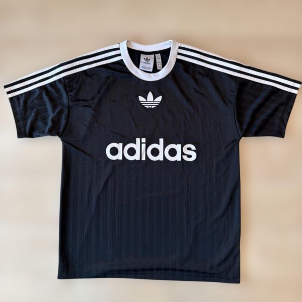 adidas Originals アディカラー Tシャツ