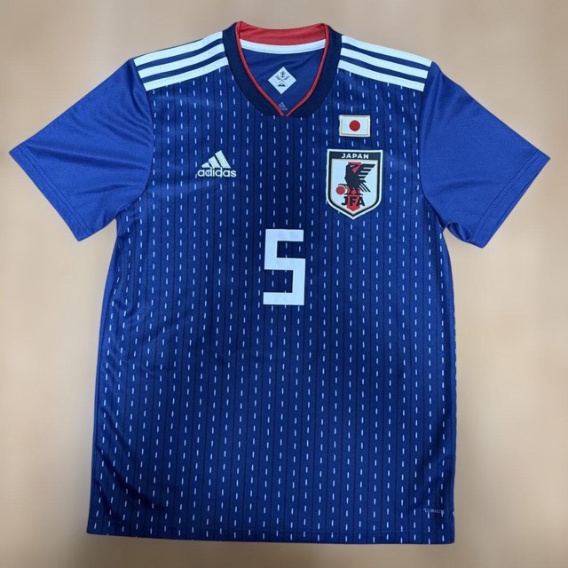 正規品: adidas サッカー日本代表 ユニフォーム 5番 長友 (1/6)