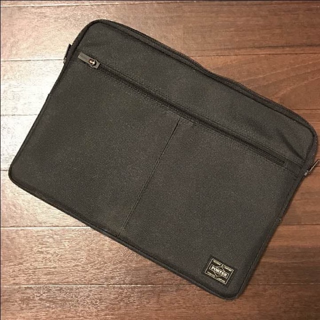 Porter Mac Book 15インチケース (1/4)