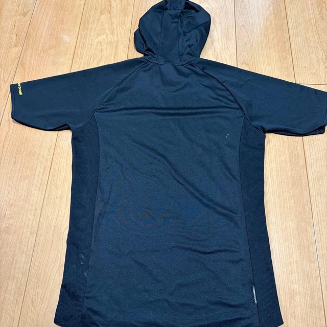 adidas フード付きジャージ上下セット 黒/黄色 (2/7)