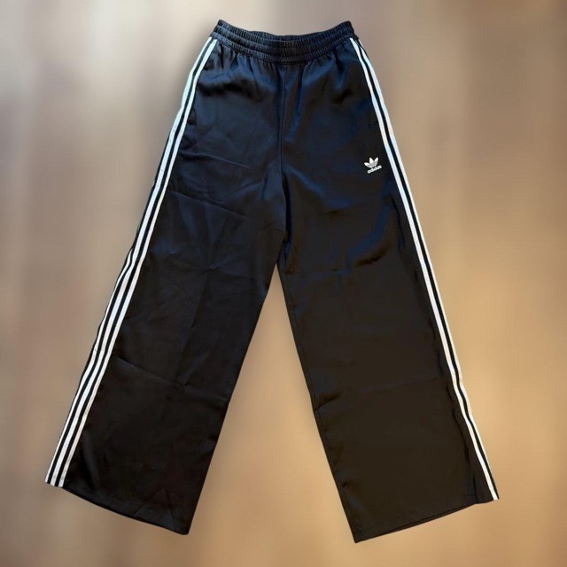 adidas ブラック ストライプ ワイドパンツ サテン光沢 M (1/5)