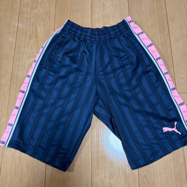 PUMA ストライプ ハーフパンツ ピンク/ネイビー (1/4)