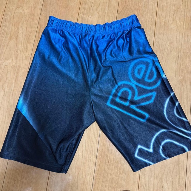 Reebok バスケットボールパンツ 黒/青 光沢 (2/5)