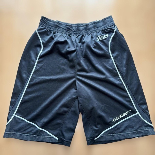 ASICS GELBURST ブラックパンツ (1/2)
