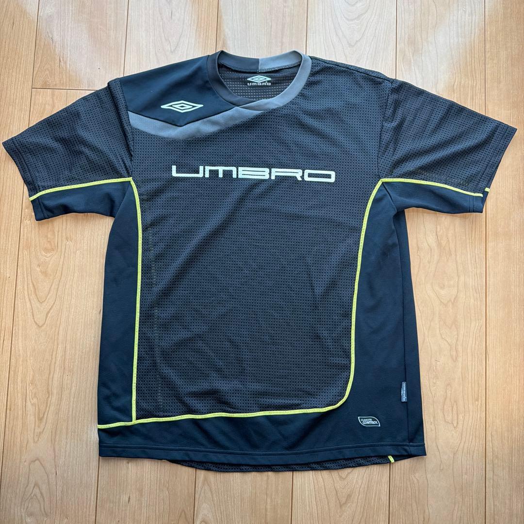 UMBRO プラクティスシャツ ブラック (2/5)