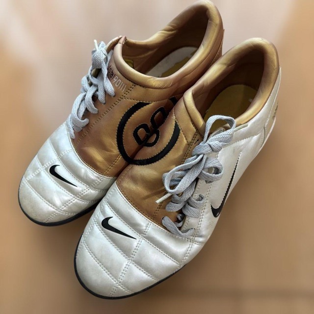 Nike Total 90 III シューズ ホワイト/ゴールド 27cm (1/5)