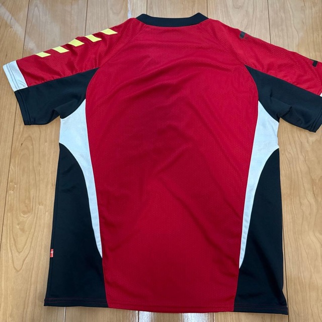 hummel レッド ブラック シャツ M (2/3)