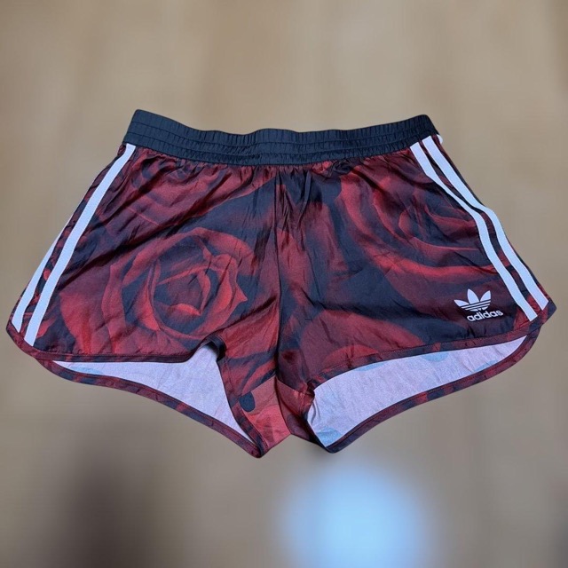 adidas バラ迷彩 ショートパンツ L (1/3)