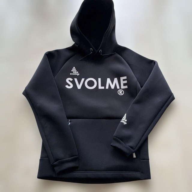 SVOLME ブラックパーカー フード付き (1/5)