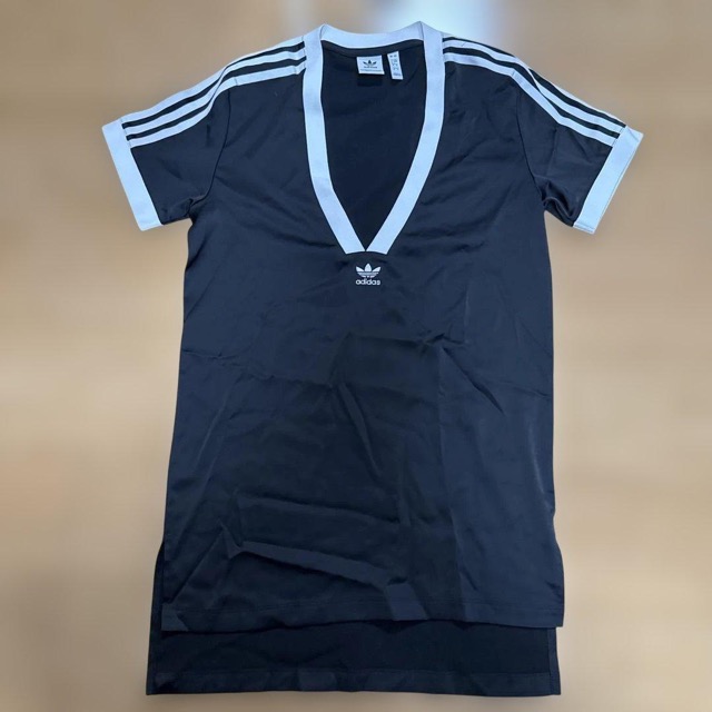 adidas Vネックミニワンピース S ブラック (1/3)